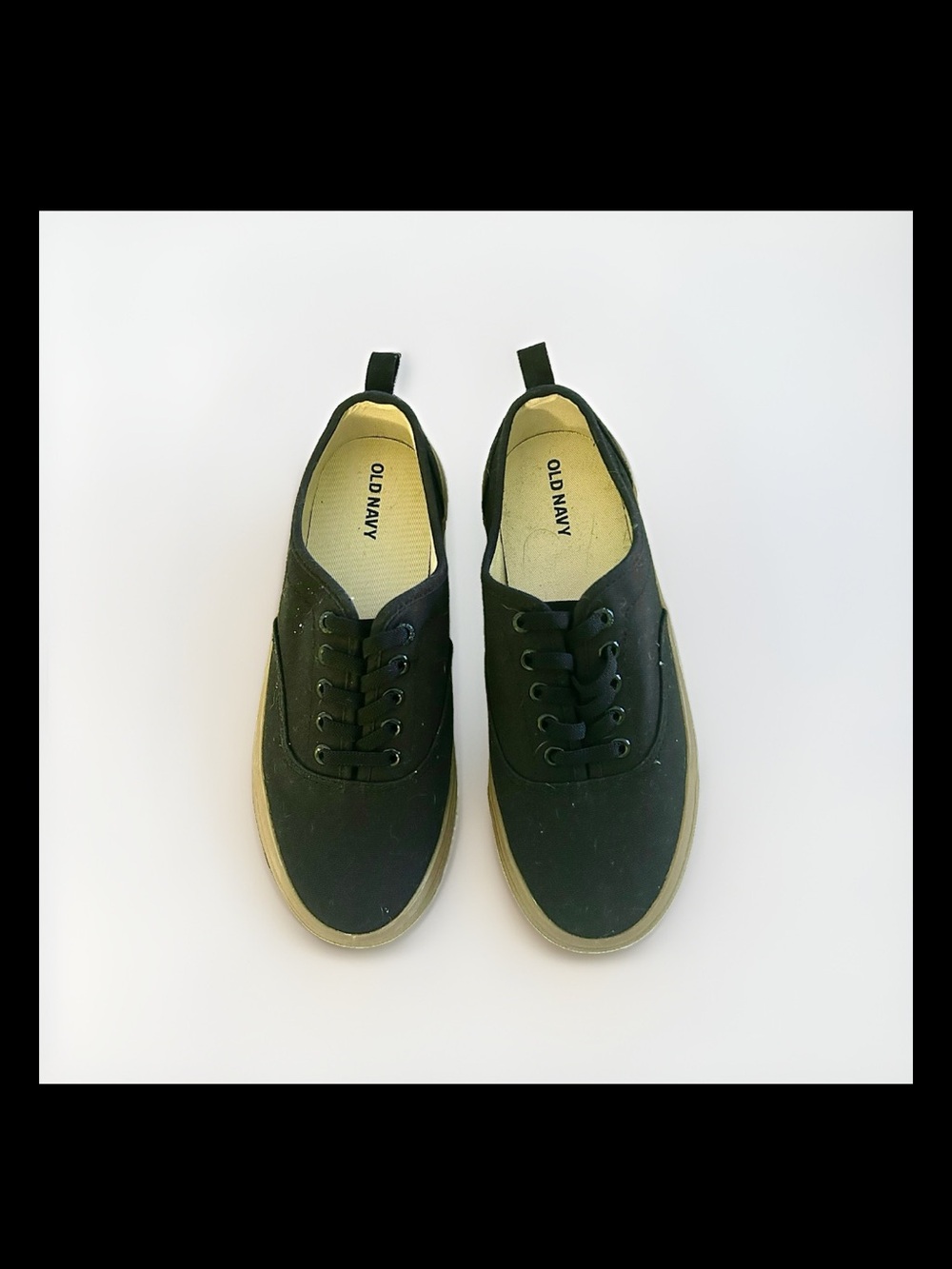 New OLD NAVY kids black canvas Sneakers